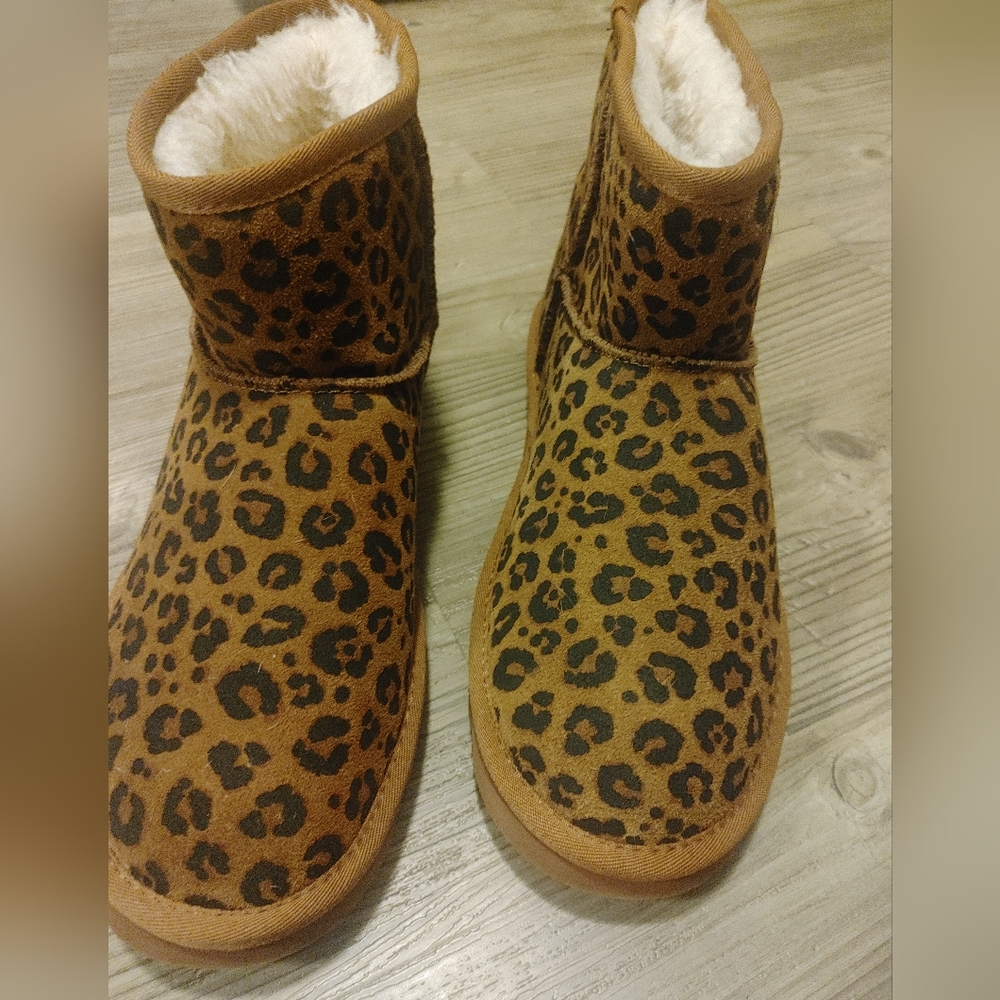 Time and Tru cheetah print boots
